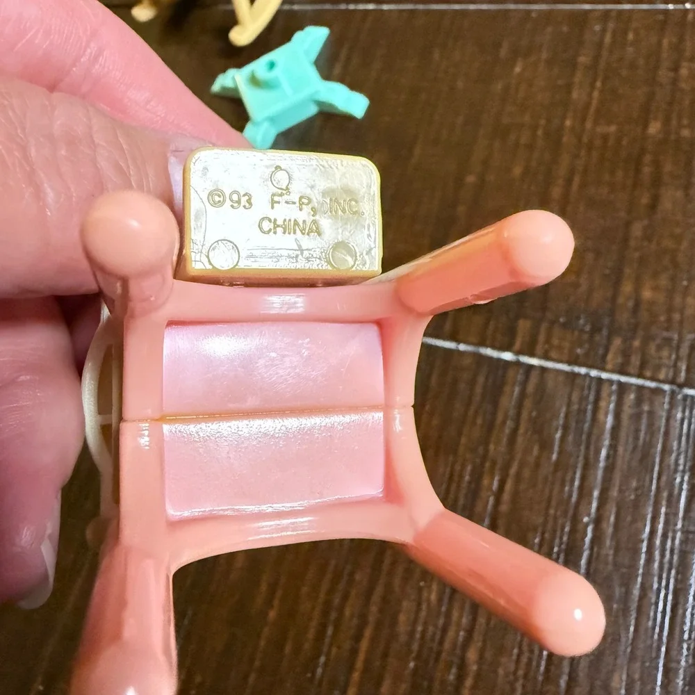 Fisher-Price Loving Family Baby Figure High Chair Pastel Vintage 1993 Toy Set